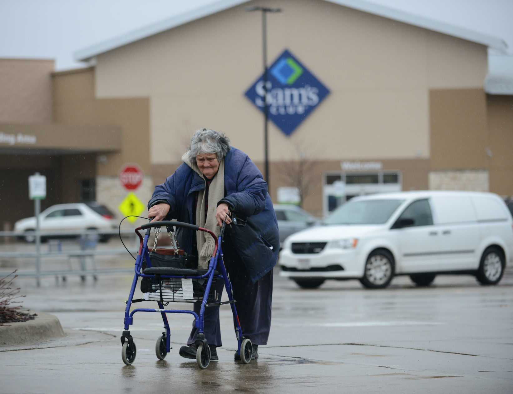 Sam's Closes Without Notice